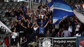 Zadar, 090313. Dvorana Kresimira Cosica. Utakmica 24.kola ABA lige, KK Zadar – KK Radnicki. Na fotografiji: navijaci Zadra Tornado.Foto: Jure Miskovic / CROPIX Zadar, 090313. Dvorana Kresimira Cosica. Utakmica 24.kola ABA lige, KK Zadar – KK Radnicki. Na fotografiji: navijaci Zadra Tornado.Foto: Jure Miskovic / CROPIX