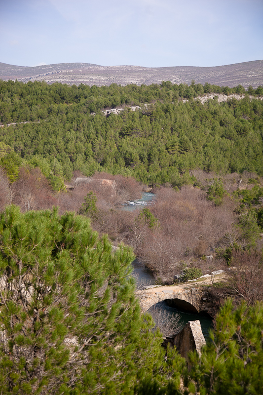 Ugodno prijepodne uz tok rijeke Karešnice i stare zapuštene mlinove, foto: Darko Belančić