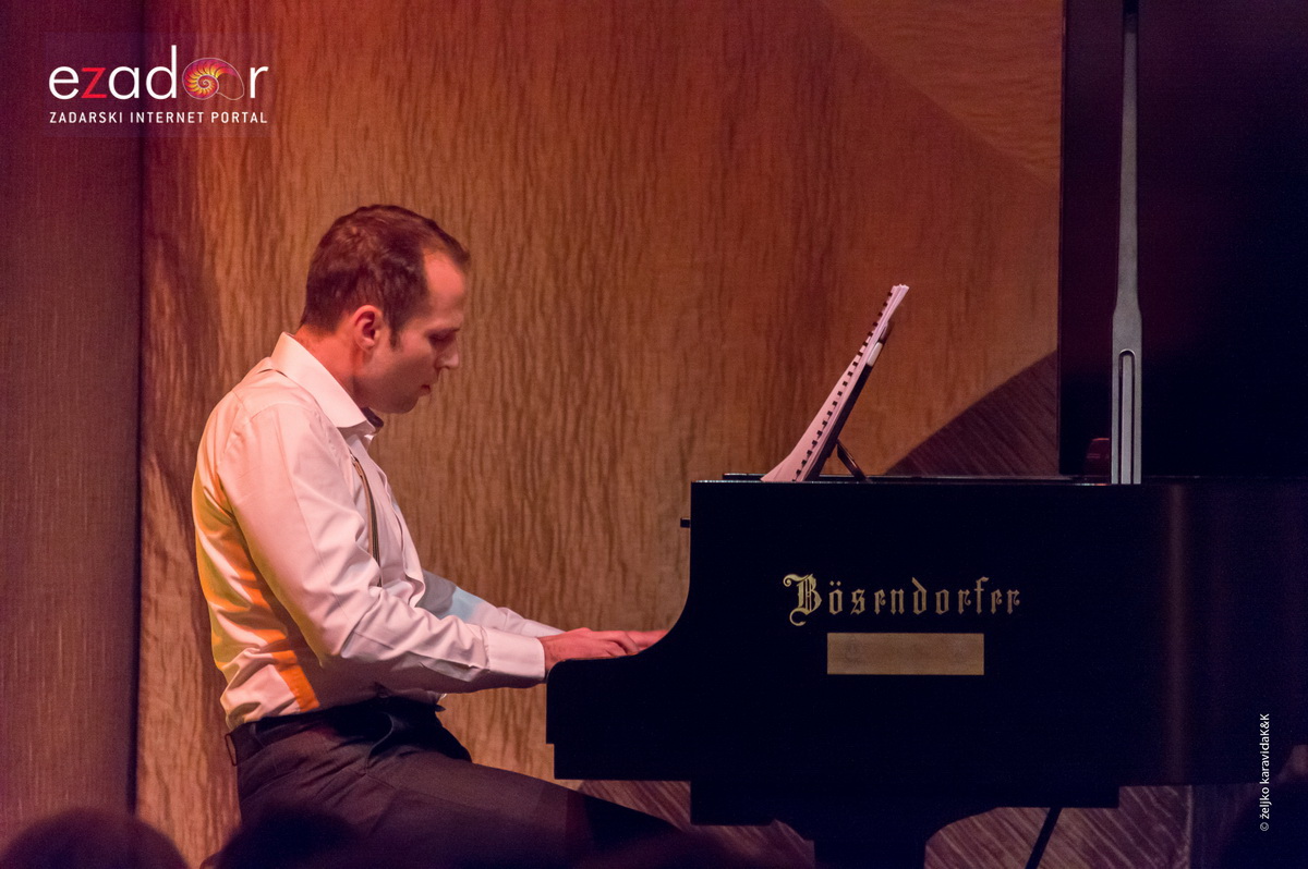 Glazbena šetnja Parizom: Katarina Livljanić i Danijel Detoni Glazbena šetnja Parizom: Katarina Livljanić i Danijel Detoni