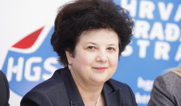 Split, 220413.
Hrvatska gradjanska stranka, HGS, predstavila je svog kandidata. 
Nevenka Becic natjecati ce se za mjesto zupanice splitsko – dalmatinske zupanije.
Za njenog zamjenika predstavili su Tonca Bozanica i Lidiju Bekavac.
Ujedno je HGS potpisao i