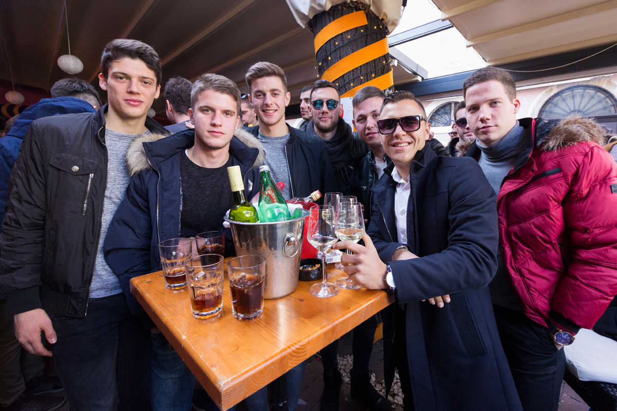 Badnjak 2016: Blagdanski đir po gradu 24. prosinca Badnjak 2016: Blagdanski đir po gradu 24. prosinca