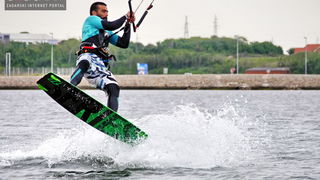 Kiteri guštali u refulima ninske bure Kiteri guštali u refulima ninske bure