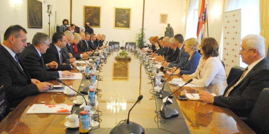 O upravljanju državnom imovinom i reformi regionalne samouprave na 42. sjednici Izvršnog odbora u Zadru O upravljanju državnom imovinom i reformi regionalne samouprave na 42. sjednici Izvršnog odbora u Zadru