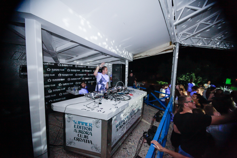 Sinoćnjim nastupom u primoštenskoj Aurori, DJ Antoine ostavio publiku bez daha