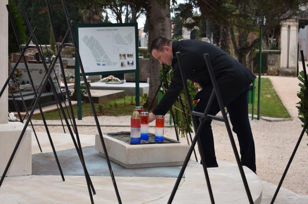 Polaganje vijenaca Polaganje vijenaca