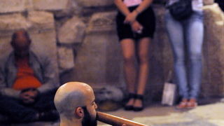 Zadar, 300510.
Veceras je u u crkvi Sv. Donata u sklopu projekta “Dolazak u bastinu” gostovao Dubravko Lapaine svirac didgeridooa, najstarijeg puhaceg instrumenta porijeklom iz Australije.
Foto: Andrija Lucic / Cropix Zadar, 300510.
Veceras je u u crkvi Sv. Donata u sklopu projekta “Dolazak u bastinu” gostovao Dubravko Lapaine svirac didgeridooa, najstarijeg puhaceg instrumenta porijeklom iz Australije.
Foto: Andrija Lucic / Cropix