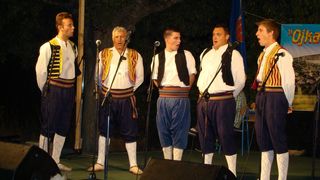 Ojkavicu tko želi pivati, u Lišane neka se navrati, foto: Mane Ledenko