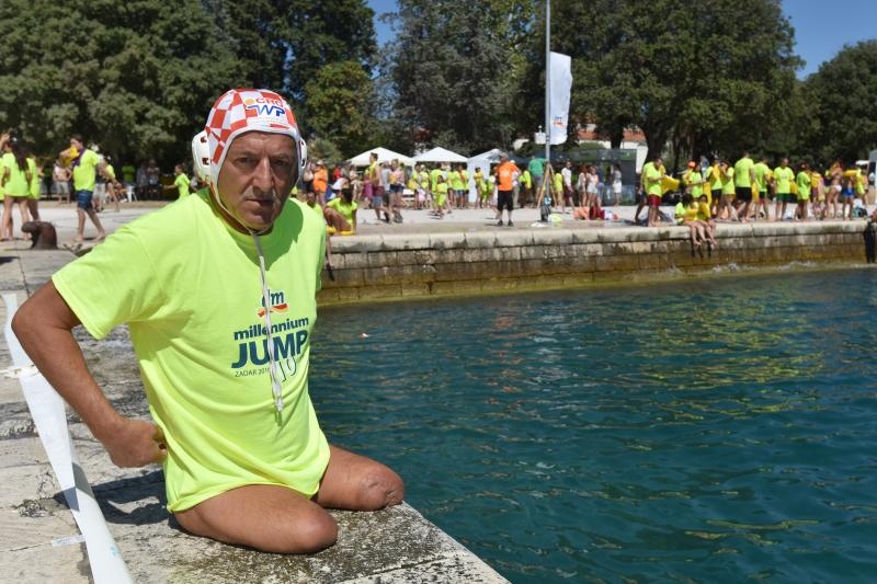 Jubilarni 10. dm Millennium Jump na zadarskoj rivi, Photo: Dino Stanin/PIXSELL Jubilarni 10. dm Millennium Jump na zadarskoj rivi, Photo: Dino Stanin/PIXSELL