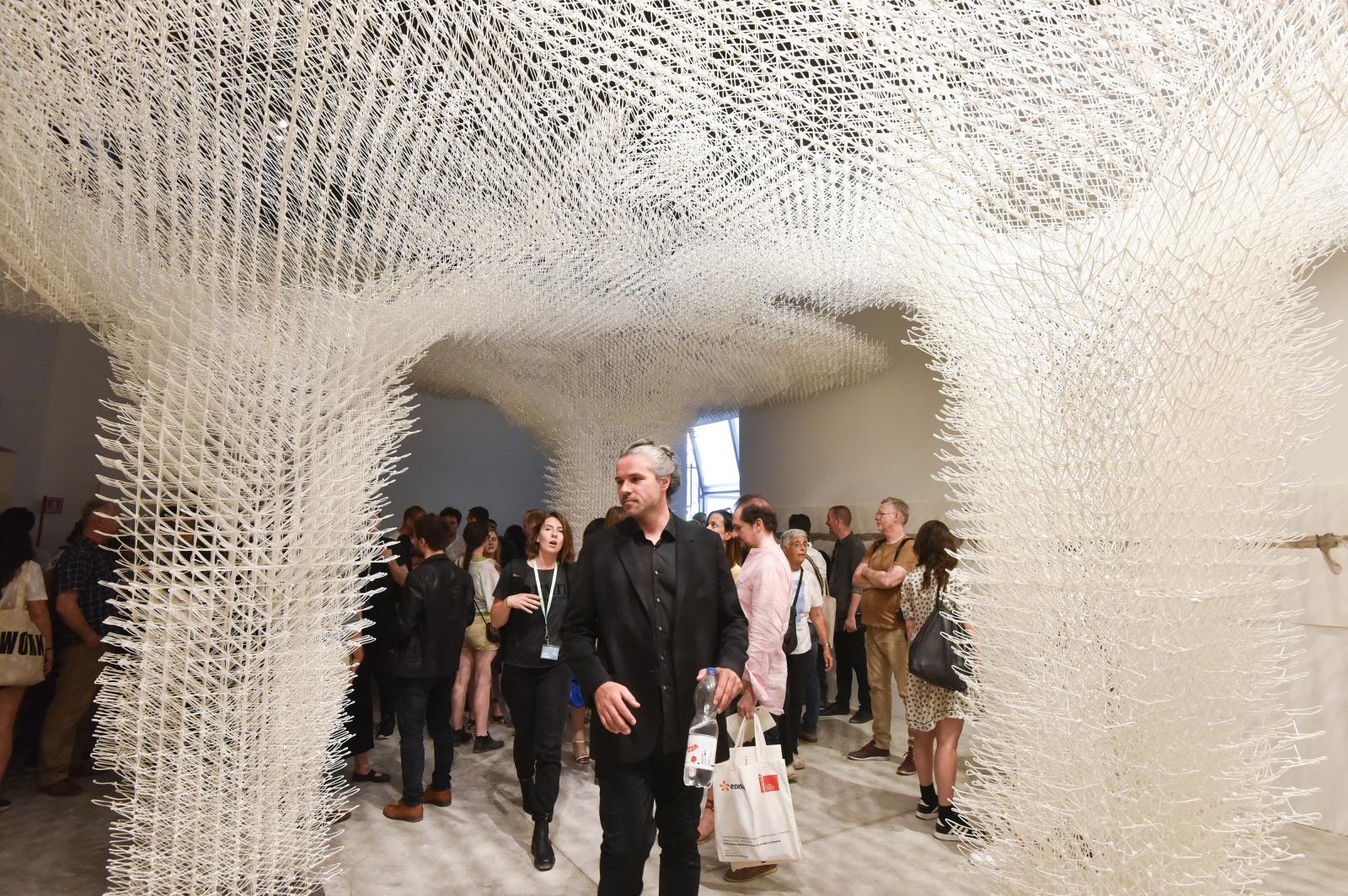 Na 16. Venecijanskom bijenalu otvoren Hrvatski paviljon s instalacijom Oblak Pergola Na 16. Venecijanskom bijenalu otvoren Hrvatski paviljon s instalacijom Oblak Pergola