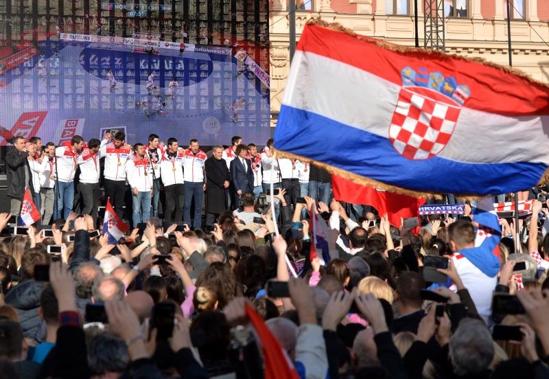 Brončani kauboji svečano dočekani na Trgu bana Josipa Jelačića. Foto: Goran Stanzl/PIXSELL