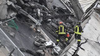 Urušio se nadvožnjak u Italiji Urušio se nadvožnjak u Italiji