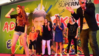 Supernova: Adio školo uz uručenje nagradnog automobila Audi A 1 i velike donacije u visini 50.000 kn HCK-u Supernova: Adio školo uz uručenje nagradnog automobila Audi A 1 i velike donacije u visini 50.000 kn HCK-u