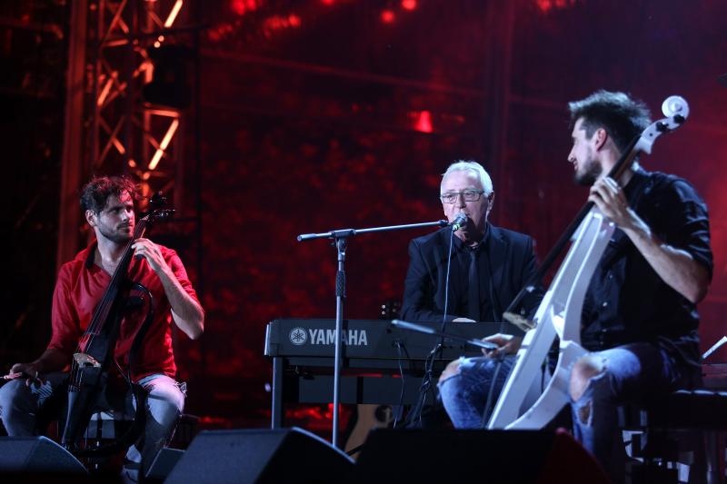 Zagreb Classic: Rođendanski koncert 2Cellos, Zucchera i Olivera na Tomislavcu. Photo: Anto Magzan/PIXSELL Zagreb Classic: Rođendanski koncert 2Cellos, Zucchera i Olivera na Tomislavcu. Photo: Anto Magzan/PIXSELL
