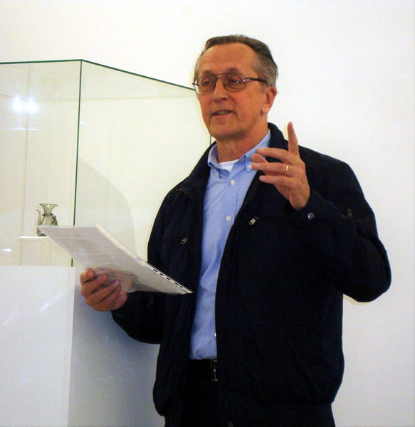 Kava pretočena u pjesmu – večer poezije u Muzeju antičkog stakla. Foto: Gordana Šarić