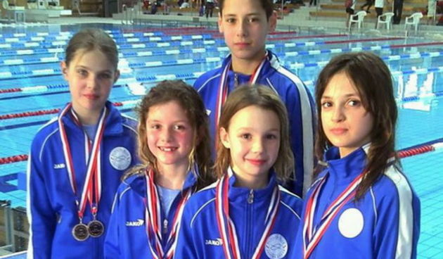 Plivači PK Jadera s medaljama, foto: pk-jadera.hr