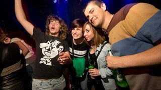 Nakon Porina, Goran Bare i Majke održali su slavljenički koncert u prepunoj Stereo dvorani u Rijeci.