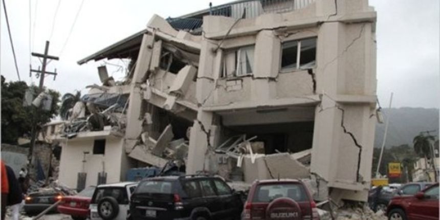 Katastrofalni potres na Haitiju. Foto: AP Photo Katastrofalni potres na Haitiju. Foto: AP Photo