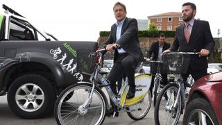 Od danas i Zadar ima nextbike sustav javnih bicikala. Na 4 lokacije moći će se iznajmiti ukupno 25 bicikala. Foto: Dino Stanin/PIXSELL Od danas i Zadar ima nextbike sustav javnih bicikala. Na 4 lokacije moći će se iznajmiti ukupno 25 bicikala. Foto: Dino Stanin/PIXSELL