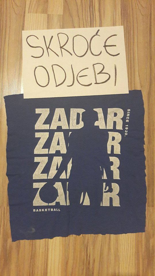 Image 379451 (auto) Image 379451 (auto)