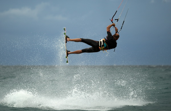 Zadar, 240513
Plaza Kolovare. Jako jugo na zadarsku plazu Kolovare je izmamilo velik broj windsurfera koji jedva cekaju ovakve vremenske prilike kako bi uzivali u omiljenom sportu.
Foto: Jure Miskovic / CROPIX Zadar, 240513
Plaza Kolovare. Jako jugo na zadarsku plazu Kolovare je izmamilo velik broj windsurfera koji jedva cekaju ovakve vremenske prilike kako bi uzivali u omiljenom sportu.
Foto: Jure Miskovic / CROPIX