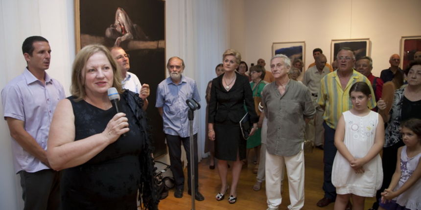 Split, 140712.Palaca Milessi.U okviru 58. Splitskog ljeta u Galeriji Milessi veceras je otvorena retrospektivna izlozba pariskog slikara Vladimira Velickovica.Na fotografiji: ministrica Andrea Zlatar otvorila je izlozbu.Foto: Vojko Basic / CROPIX Split, 140712.Palaca Milessi.U okviru 58. Splitskog ljeta u Galeriji Milessi veceras je otvorena retrospektivna izlozba pariskog slikara Vladimira Velickovica.Na fotografiji: ministrica Andrea Zlatar otvorila je izlozbu.Foto: Vojko Basic / CROPIX