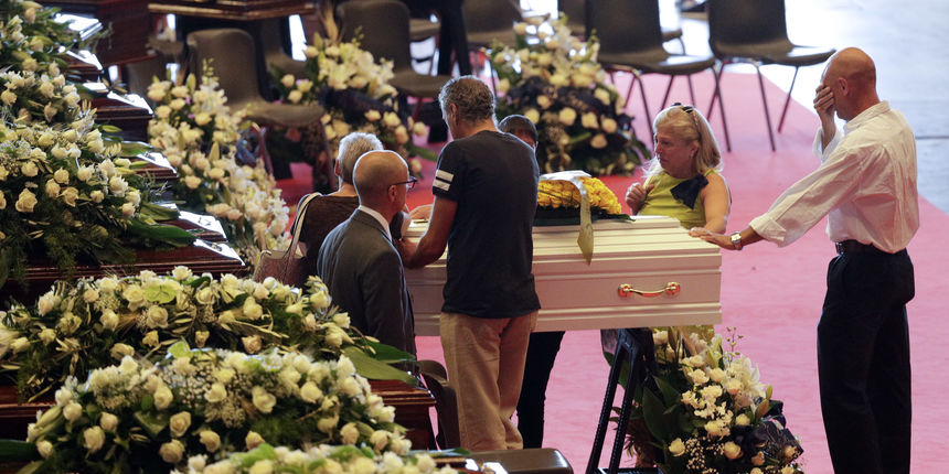 Dan žalosti u Italiji i pokop stradalih u rušenju vijadukta u Genovi