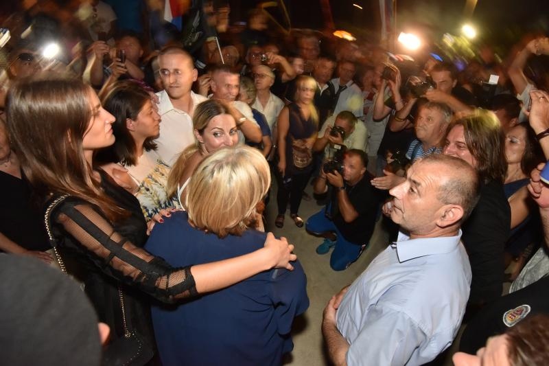 U Dragama otkriven spomenik Miru Barešiću. Photo: Dino Stanin/PIXSELL
