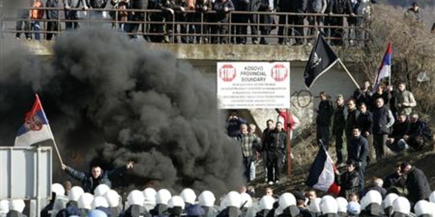 Srbija neredi 1 (Foto: Reuters)