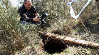 Zadar, 040313.
Naselje Bokanjac. Novi slucaj urusavanja tla. Nakon slucajeva u Lovranu, Drnisu i jos ranije ranije Medjimurju, policiji je prijavu da se otvorila zemlja u sirini i duljini vecoj od metra prijavio u subotu 39-godisnji Joso Marasovic iz Zadr