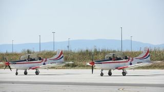 Zagreb: Članovi Krila Oluje vratili se u Hrvatsku nakon osvojene nagrade na vojnom aeromitingu