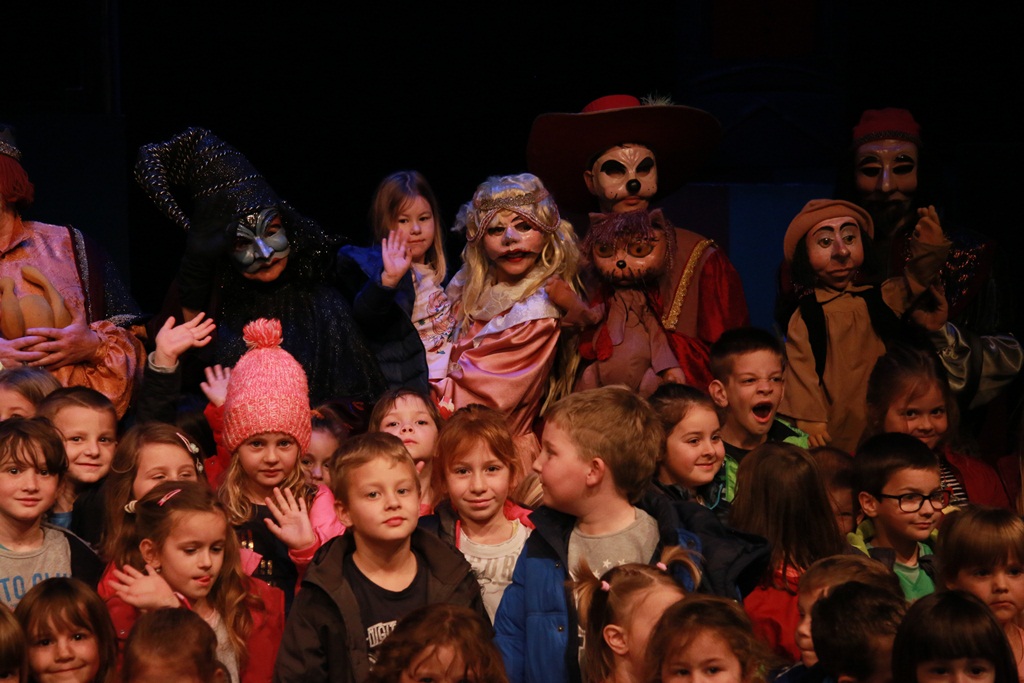 Svjetski dan lutkarstva uz predstavu “Mačak u čizmama” Svjetski dan lutkarstva uz predstavu “Mačak u čizmama”