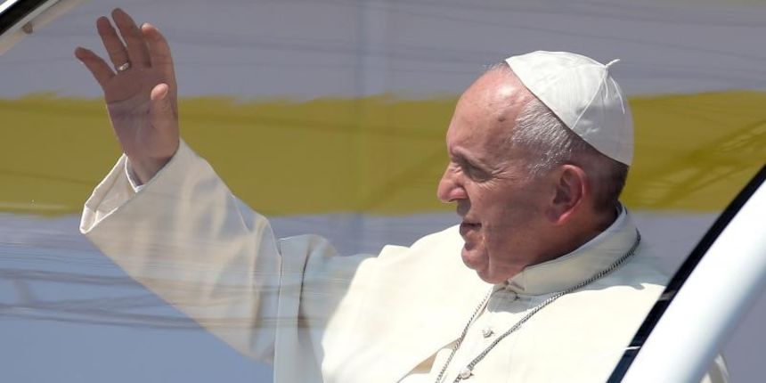 Sarajevo, Bosna i Hercegovina – Sluzbeni posjet pape Franje Sarajevu. Ovo je treci papinski posjet Bosni i Hercegovini. Prethodni posjeti pape Ivana Pavla II bili su pastoralni dok je posjet pape Franje primarno drzavnicki. Nakon susreta s drzavnim duznos Sarajevo, Bosna i Hercegovina – Sluzbeni posjet pape Franje Sarajevu. Ovo je treci papinski posjet Bosni i Hercegovini. Prethodni posjeti pape Ivana Pavla II bili su pastoralni dok je posjet pape Franje primarno drzavnicki. Nakon susreta s drzavnim duznos