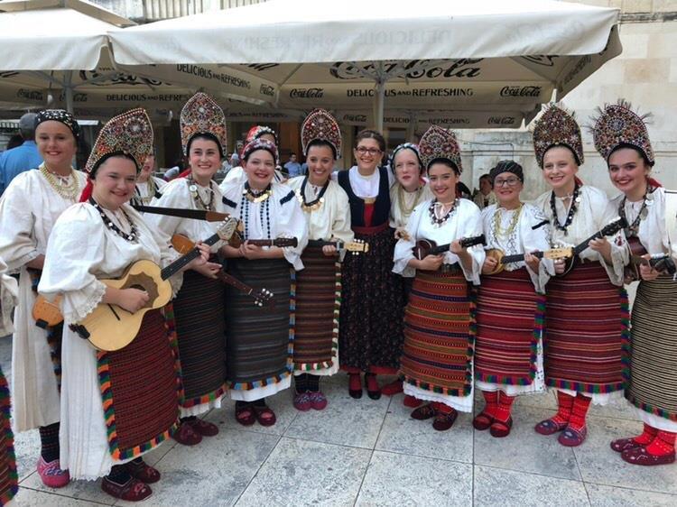 KUD Zadarski Tanac i Iseljena Hrvatska na Narodnom trgu