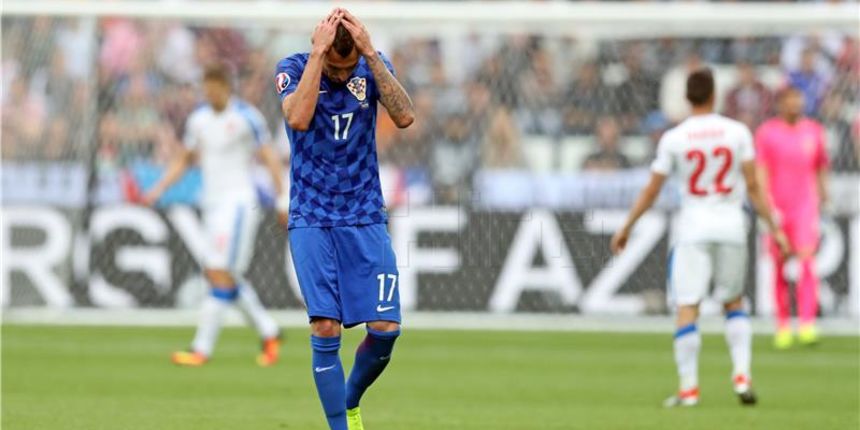 Neredi hrvatskih navijača, foto: Hina Neredi hrvatskih navijača, foto: Hina