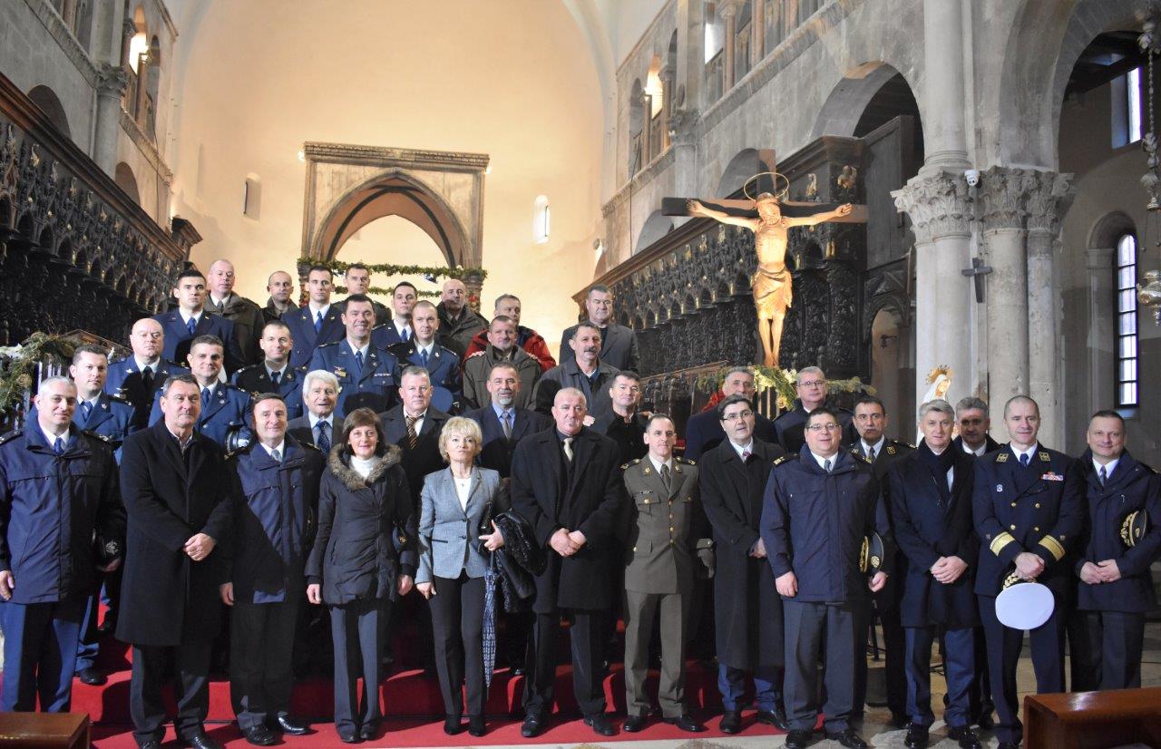 Katedrala svete Stošije: Misno slavlje za Domovinu Katedrala svete Stošije: Misno slavlje za Domovinu