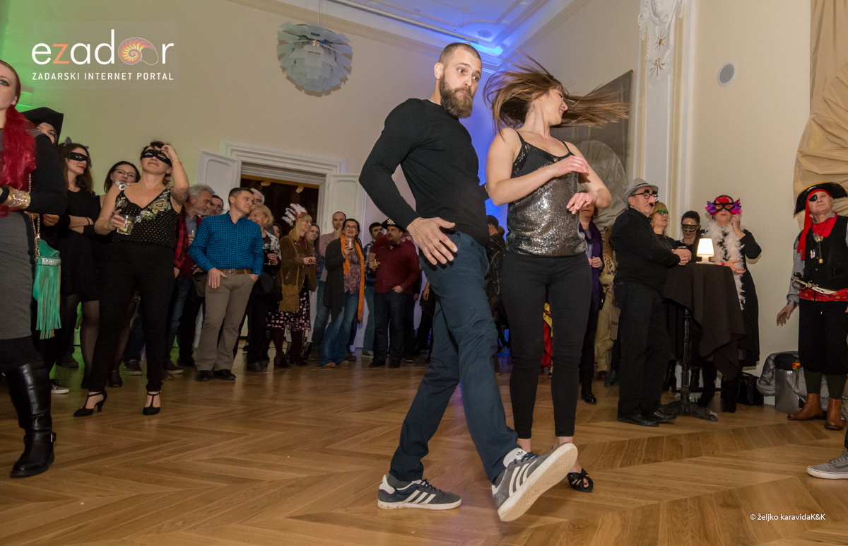 Karneval u Kneževoj palači: Salsa Sandunga i biranje najbolje maske Karneval u Kneževoj palači: Salsa Sandunga i biranje najbolje maske