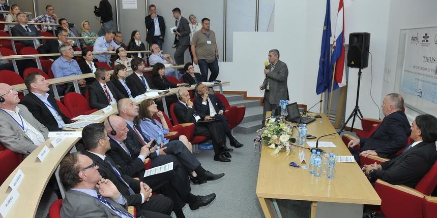 Na Ekonomskom fakultetu odrzana Medjunarodna radionica TIEMS cija je glavna tema “Iskoristavanje nafte i plina iz podmorja: koristi, prijetnje, izazovi” Na Ekonomskom fakultetu odrzana Medjunarodna radionica TIEMS cija je glavna tema “Iskoristavanje nafte i plina iz podmorja: koristi, prijetnje, izazovi”