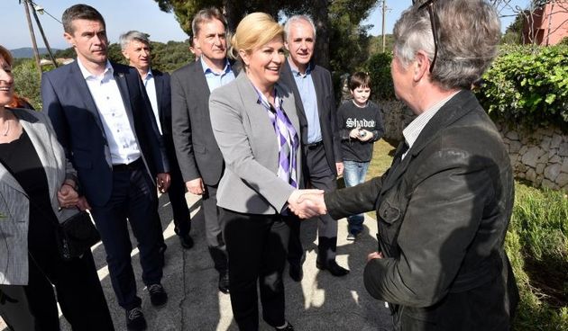 Predsjednica Grabar Kitarović posjetila otok Molat. Foto: Dino Stanin/PIXSELL