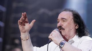 Mišo Kovač i prijatelji na Starom placu u Splitu Mišo Kovač i prijatelji na Starom placu u Splitu