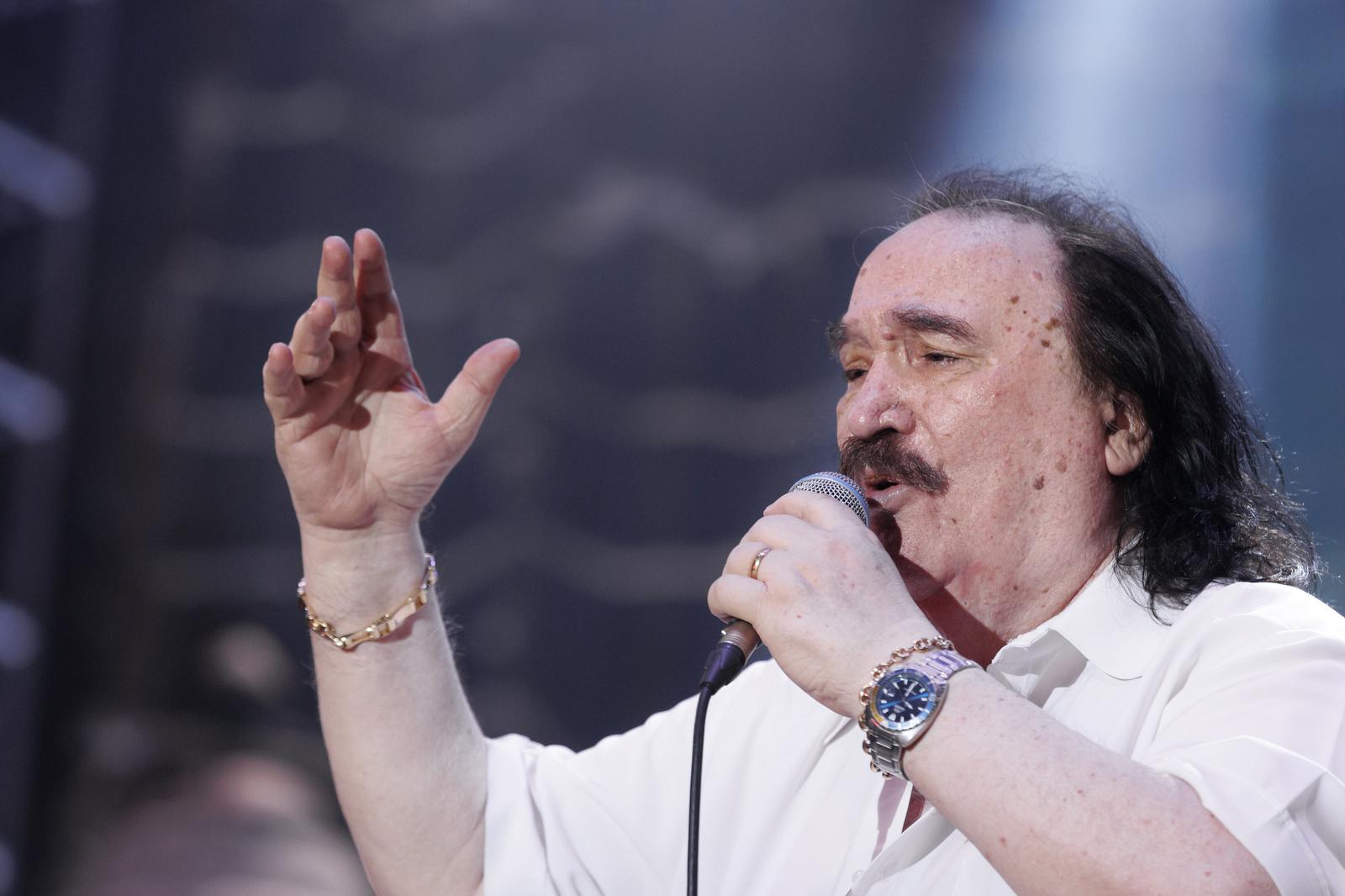 Mišo Kovač i prijatelji na Starom placu u Splitu Mišo Kovač i prijatelji na Starom placu u Splitu