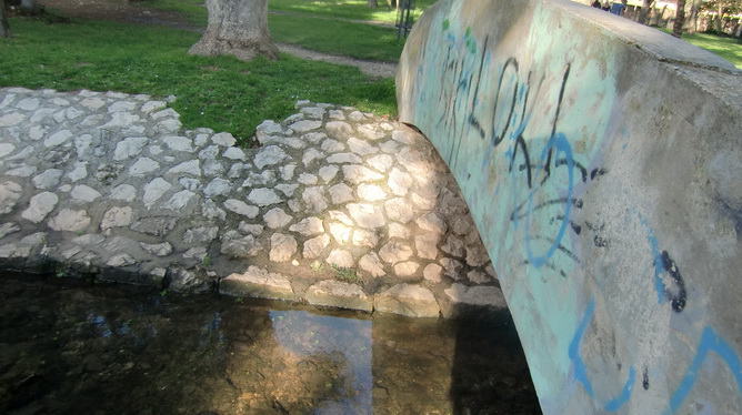 Prijepodne u parku Vruljica