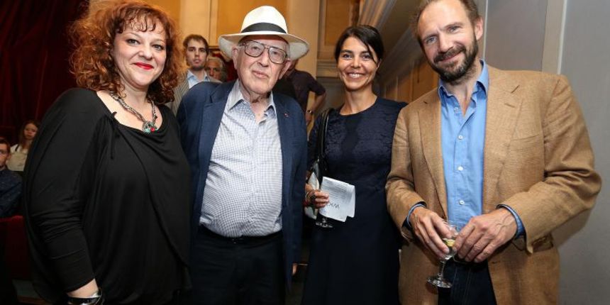 Osmi Festival zidovskog filma Zagreb – Festival tolerancije obiljezava 20. godisnjicu filma Schindlerova lista redatelja Stevena Spielberga, u kojem je posebni gost festivala Ralph Fiennes glumio nacistickog zlocinca Amona Goetha, a producirao ga je dire Osmi Festival zidovskog filma Zagreb – Festival tolerancije obiljezava 20. godisnjicu filma Schindlerova lista redatelja Stevena Spielberga, u kojem je posebni gost festivala Ralph Fiennes glumio nacistickog zlocinca Amona Goetha, a producirao ga je dire