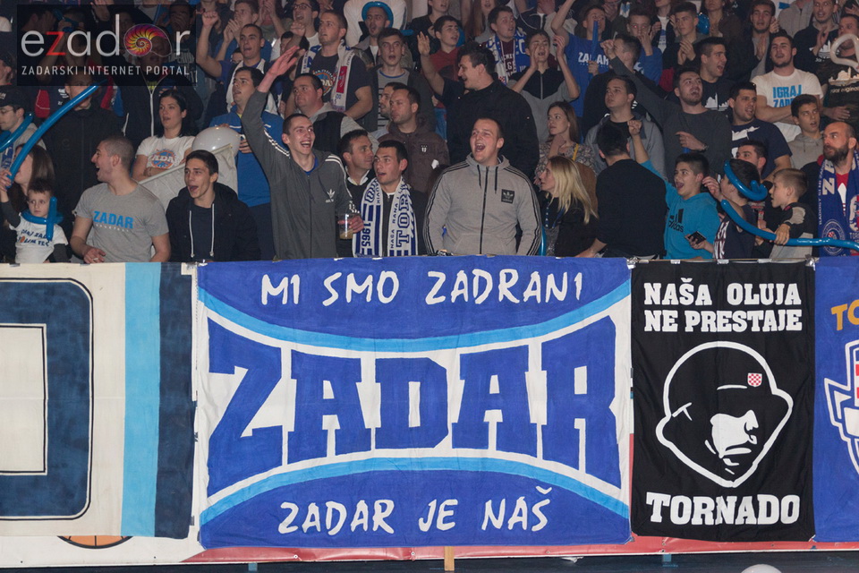 Humanitarno gledanje utakmice Zadar-Cibona u Jazinama Humanitarno gledanje utakmice Zadar-Cibona u Jazinama