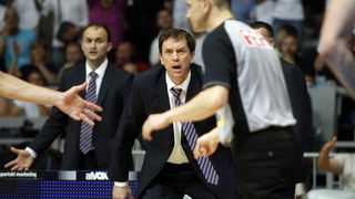 Zadar, 080610.
Dvorana Kresimir Cosic.
Cetvrta finalna kosarkaska utkmica izmedju Zadra i Cibone.
Na fotografiji: trener Zadra Danijel Jusup.
Foto: Jure Miskovic / CROPIX Zadar, 080610.
Dvorana Kresimir Cosic.
Cetvrta finalna kosarkaska utkmica izmedju Zadra i Cibone.
Na fotografiji: trener Zadra Danijel Jusup.
Foto: Jure Miskovic / CROPIX