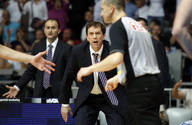 Zadar, 080610.
Dvorana Kresimir Cosic.
Cetvrta finalna kosarkaska utkmica izmedju Zadra i Cibone.
Na fotografiji: trener Zadra Danijel Jusup.
Foto: Jure Miskovic / CROPIX Zadar, 080610.
Dvorana Kresimir Cosic.
Cetvrta finalna kosarkaska utkmica izmedju Zadra i Cibone.
Na fotografiji: trener Zadra Danijel Jusup.
Foto: Jure Miskovic / CROPIX