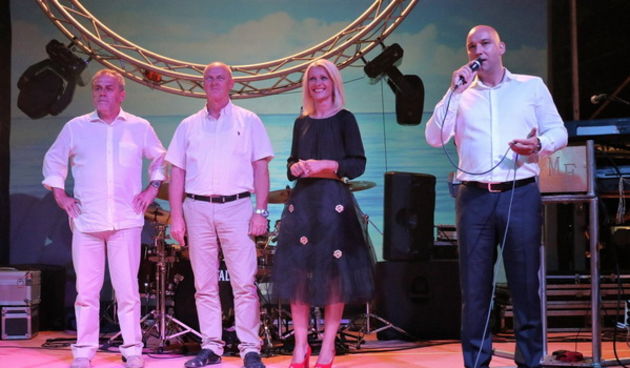 Virska noć 2016: Jelena Rozga i spektakularni vatromet za 25 tisuća fanova. Foto: Virski list