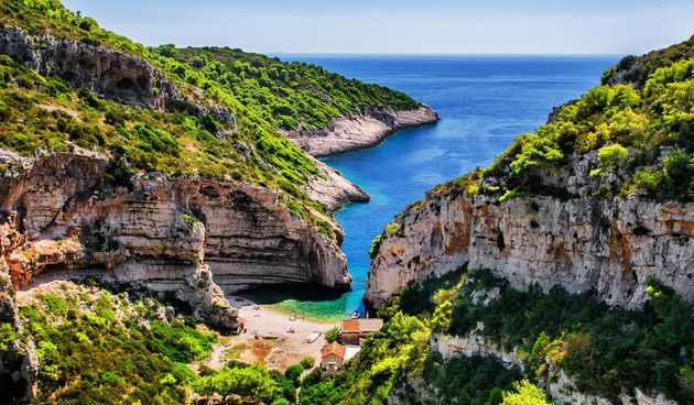 Plaža Stiniva, Vis. Foto: Aleksandar Gospić/HTZ