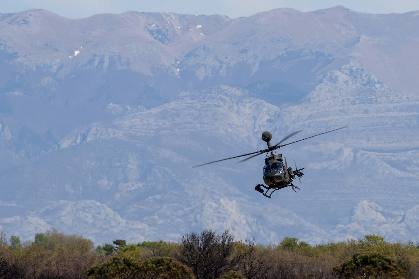Zemunik: 20. obljetnica akrobatske grupe “Krila Oluje” Zemunik: 20. obljetnica akrobatske grupe “Krila Oluje”