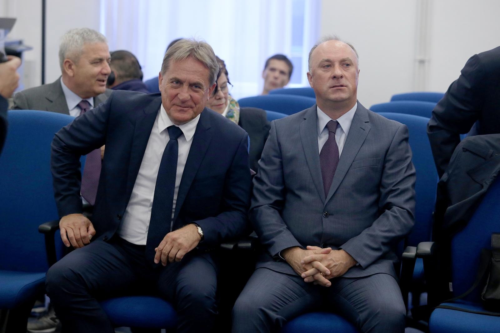 Na Zupanijskom sudu nastavljeno je sudjenje Ivi Sanaderu i drugima u aferi Fimi medije. Božidar Kalmeta Na Zupanijskom sudu nastavljeno je sudjenje Ivi Sanaderu i drugima u aferi Fimi medije. Božidar Kalmeta