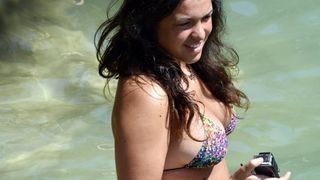 Rješenje za osvježenje: Kupanje u ledenoj rijeci Krki u NP Krka. Photo: Hrvoje Jelavić/PIXSELL